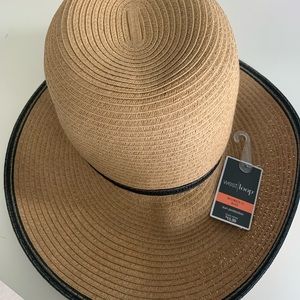 Beach hat